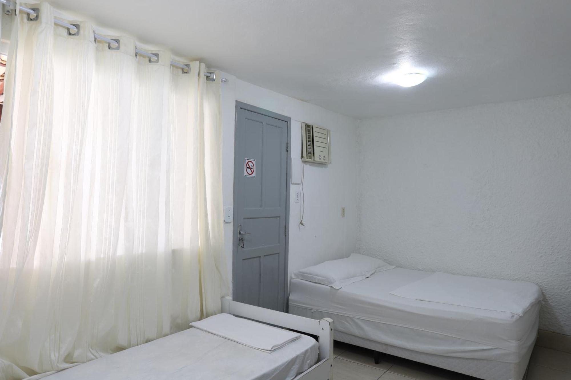 Suites Praia Dos Anjos - Араял до Кабо Екстериор снимка